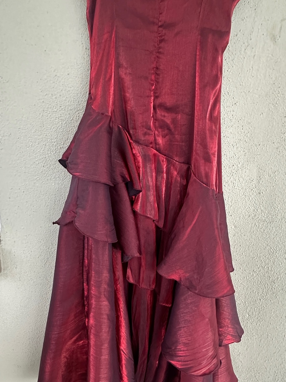 Red Metallic Ruffle-Detail Prom Gown - Picture 2 of 7